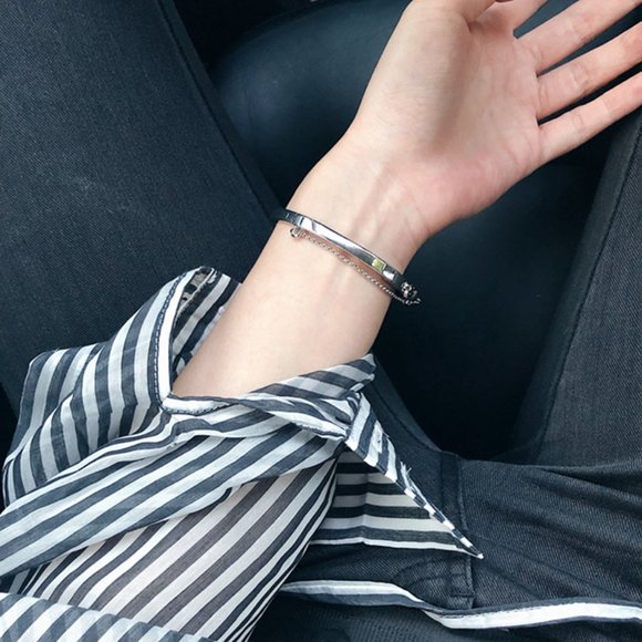 NEW Eddie Borgo Thin Safety Chain Bracelet SILVER or ROSE GOLD - Picture 4 of 11